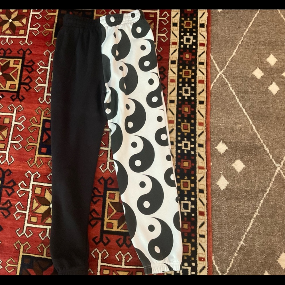 Black and white sweat pants. 52%cotton and 48% polyester